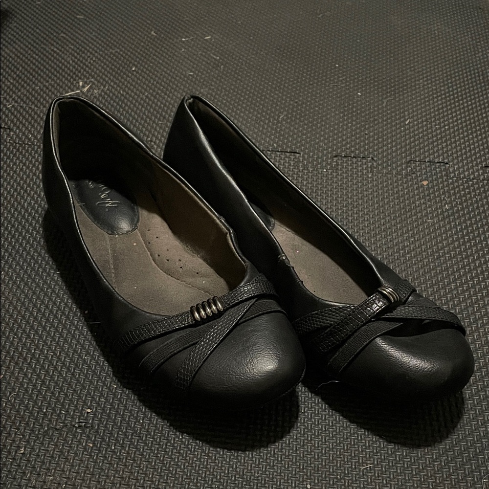 Elegant Black Women's Flats